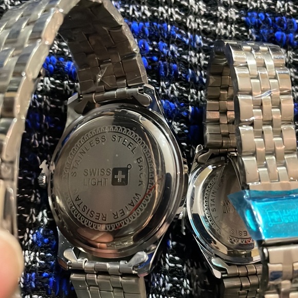 Swiss light couple watches, brand new - Picture 8 of 8